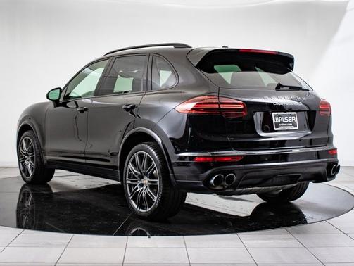 2016 Porsche Cayenne Turbo S