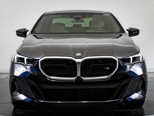 2024 BMW i5 M60