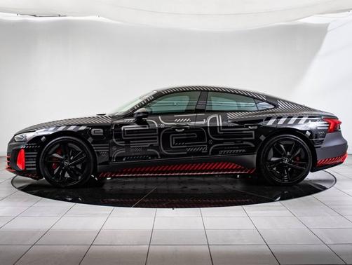 2023 Audi RS e-tron GT 