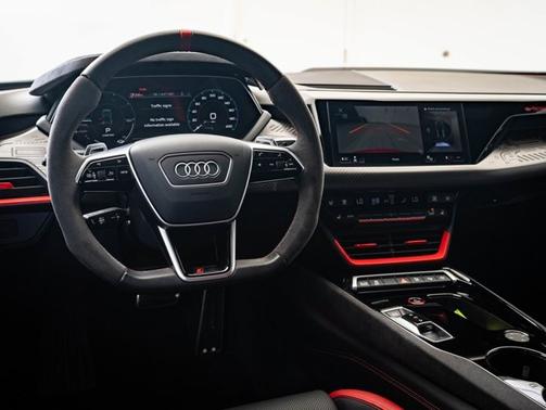 2023 Audi RS e-tron GT 