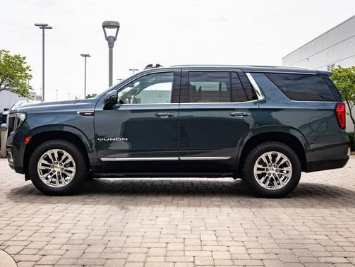 2021 GMC Yukon SLT