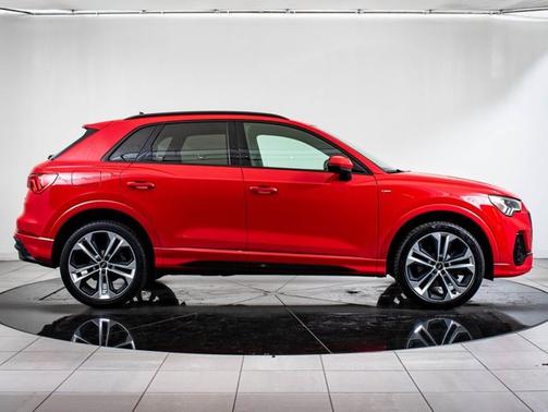 2022 Audi Q3 S line Premium Plus