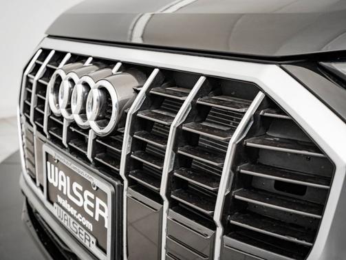 2024 Audi Q3 S line Premium