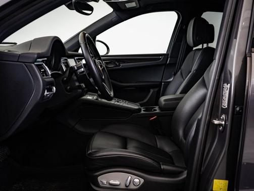 2018 Porsche Macan Base