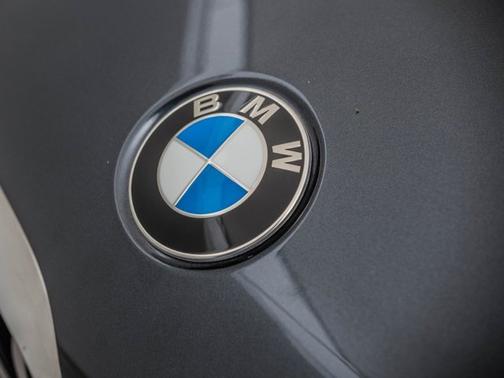 Photo 3 of 52 of 2020 BMW X5 xDrive40i