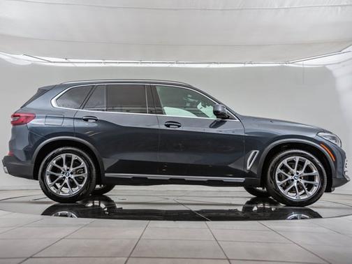 Photo 5 of 52 of 2020 BMW X5 xDrive40i