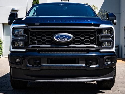 2023 Ford F-250 LARIAT