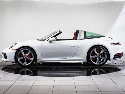 2024 Porsche 911 4S