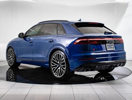 2024 Audi SQ8 Premium Plus
