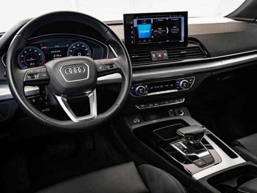 2024 Audi Q5 S line Premium