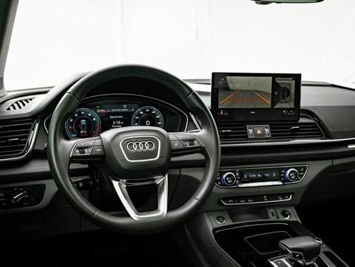 2023 Audi Q5 S line Premium Plus