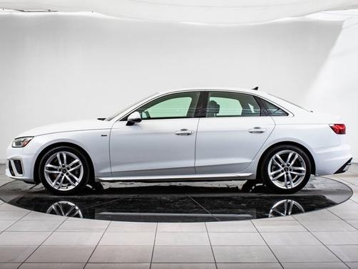 2023 Audi A4 S line Premium