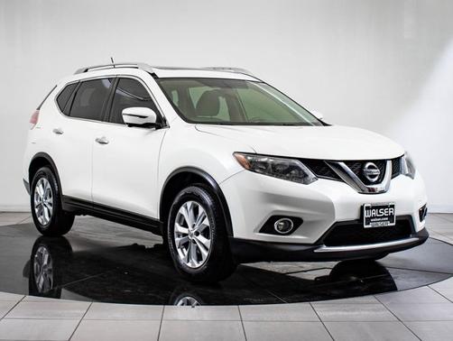 2016 Nissan Rogue SV