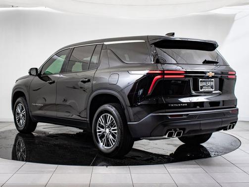 2024 Chevrolet Traverse FWD LS