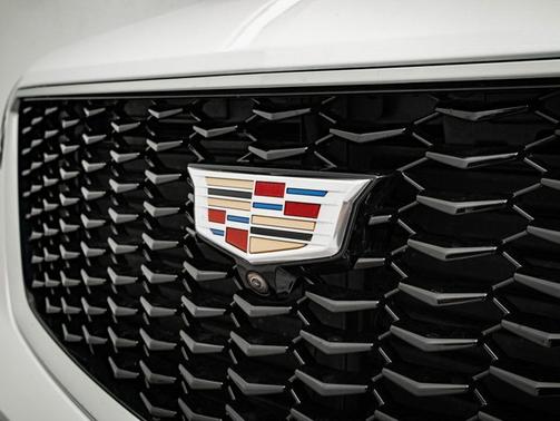 Crystal White Tricoat 2023 Cadillac XT4 FWD Sport