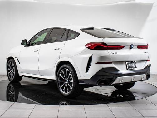2022 BMW X6 xDrive40i