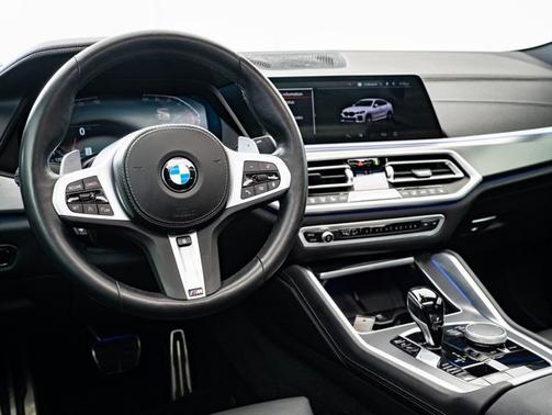 2022 BMW X6 xDrive40i
