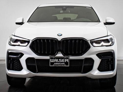 2022 BMW X6 xDrive40i