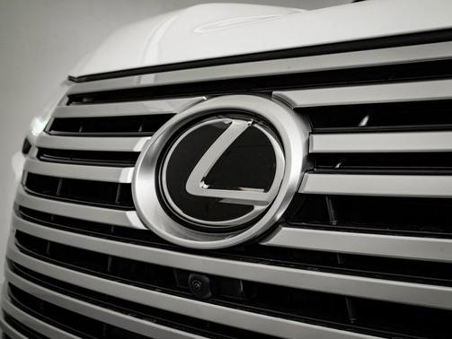 2024 Lexus LX 600 Premium