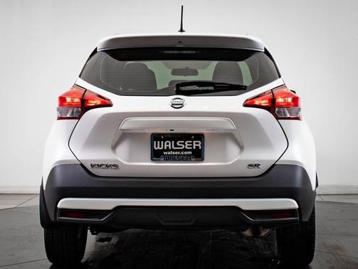 2019 Nissan Kicks SR