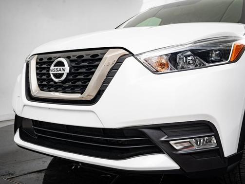2019 Nissan Kicks SR