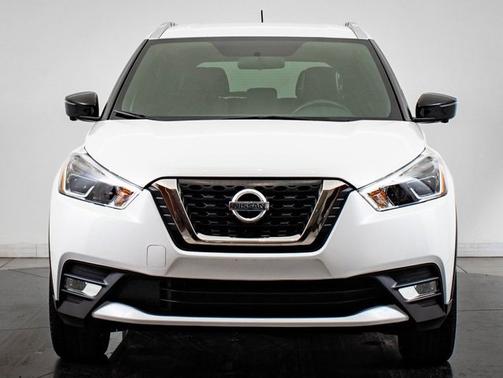 2019 Nissan Kicks SR