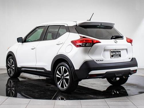 2019 Nissan Kicks SR