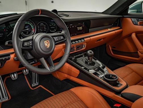 Shore Blue Metallic 2024 Porsche 911 S/T