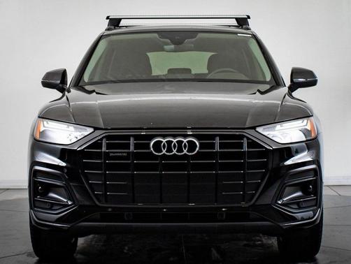 Brilliant Black 2025 Audi Q5 Premium