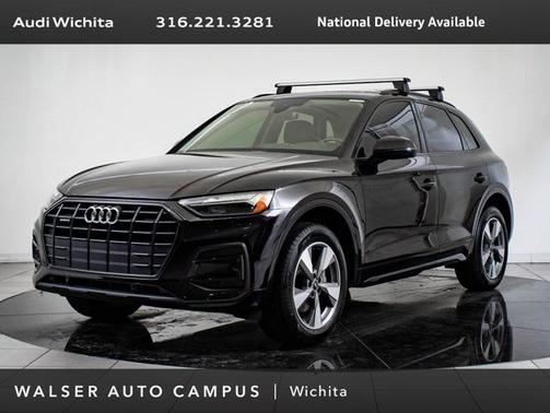 Brilliant Black 2025 Audi Q5 Premium
