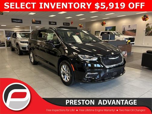 2026 Chrysler Pacifica Select