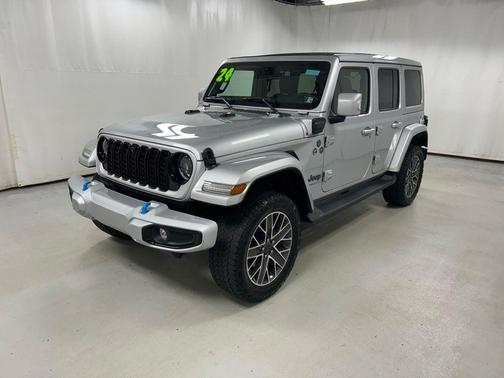 Silver Zynith Clearcoat 2024 Jeep Wrangler 4xe High Altitude