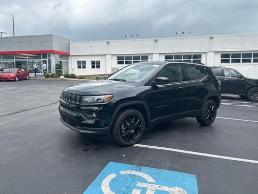 2025 Jeep Compass Latitude