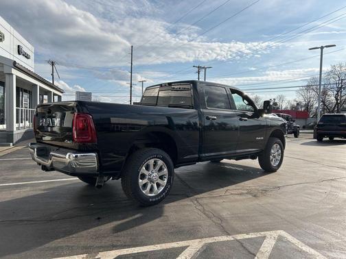 Diamond Black 2026 RAM 3500 Big Horn
