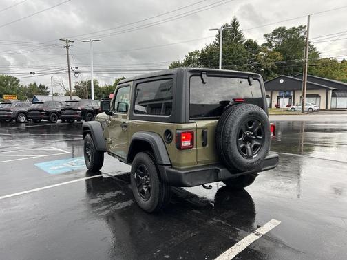 2025 Jeep Wrangler Sport