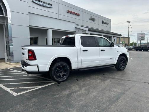 Bright White Clearcoat 2026 RAM 1500 Big Horn/Lone Star