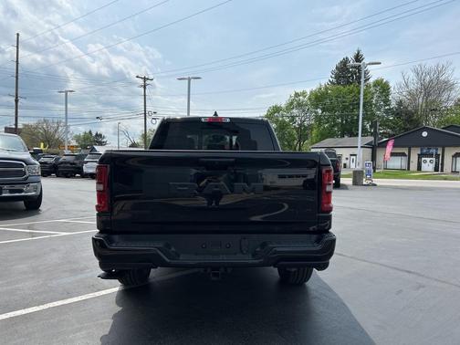 2025 RAM 1500 Big Horn/Lone Star