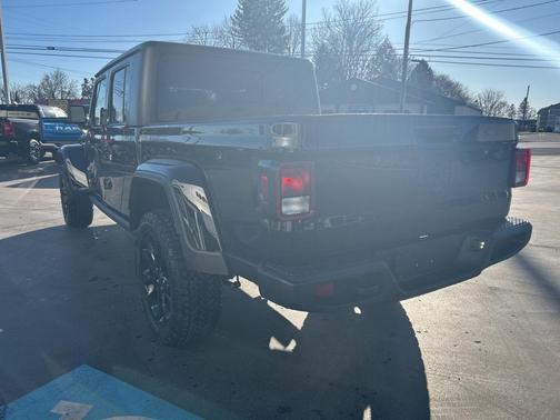 2025 Jeep Gladiator Sport