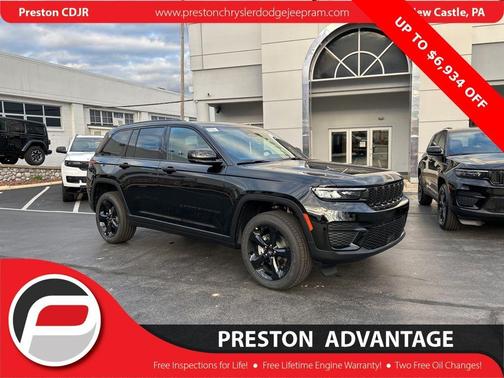 2025 Jeep Grand Cherokee Laredo