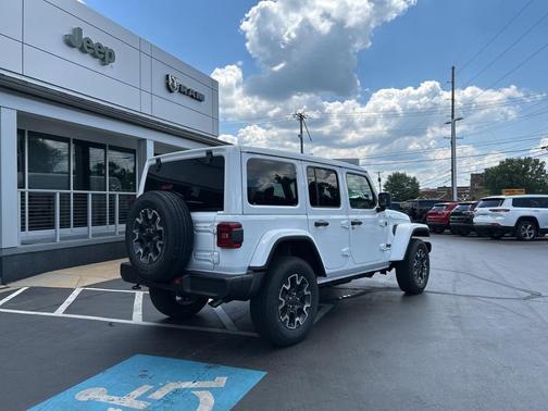2025 Jeep Wrangler Sahara