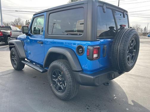 2025 Jeep Wrangler Sport