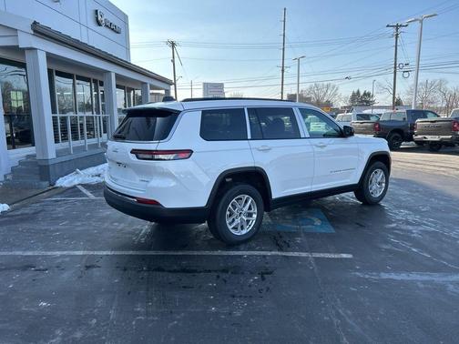 2026 Jeep Grand Cherokee L Laredo
