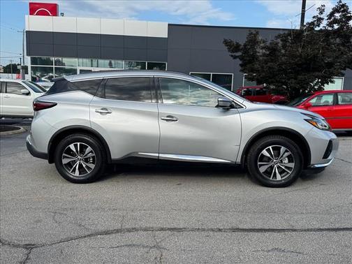 Brilliant Silver Metallic 2024 Nissan Murano SV
