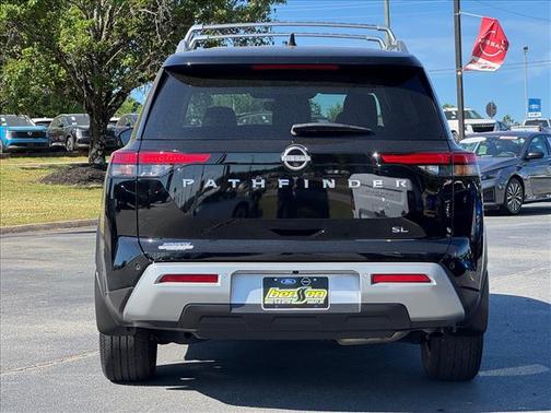 Super Black 2025 Nissan Pathfinder SL