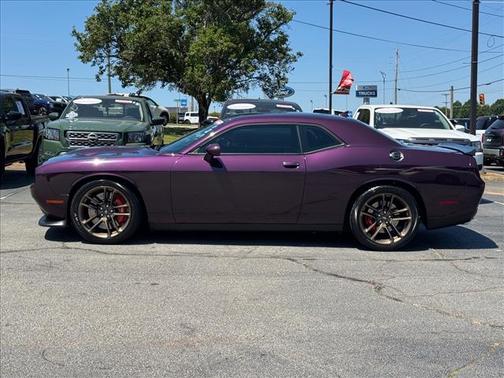 Hellraisin 2022 Dodge Challenger R/T Scat Pack
