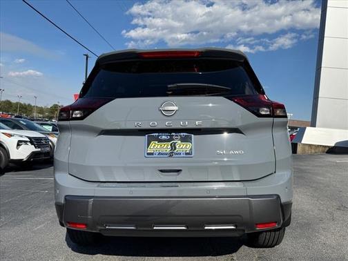 2024 Nissan Rogue SL