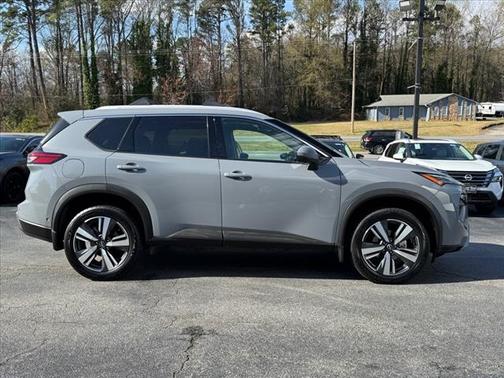 2024 Nissan Rogue SL