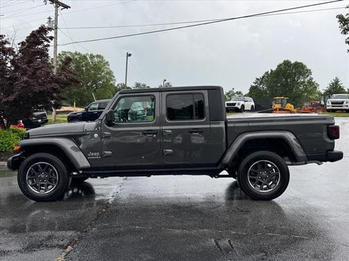 2023 Jeep Gladiator Overland