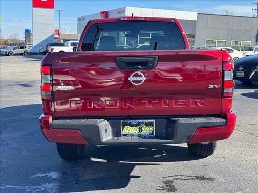2024 Nissan Frontier SV