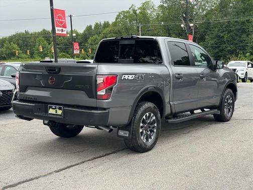 2024 Nissan Titan PRO-4X
